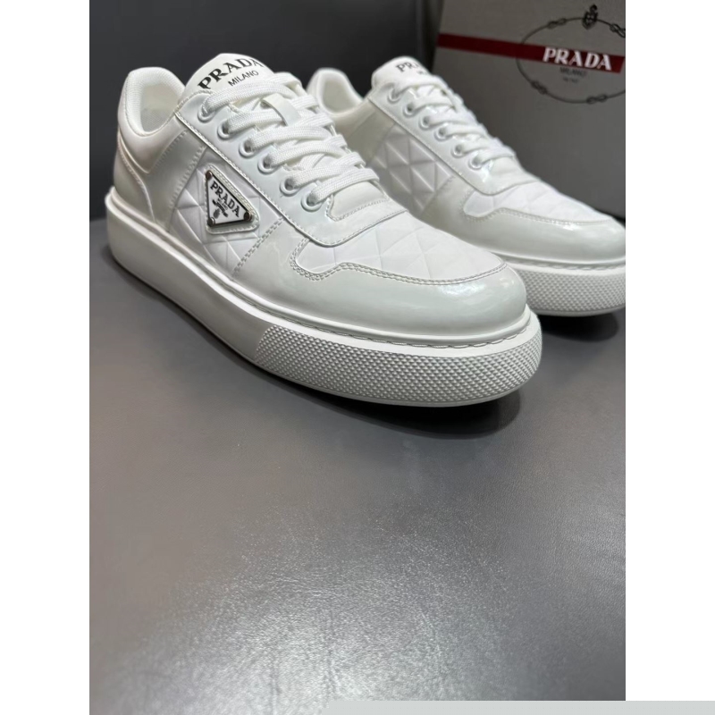 Pra*a casual shoes